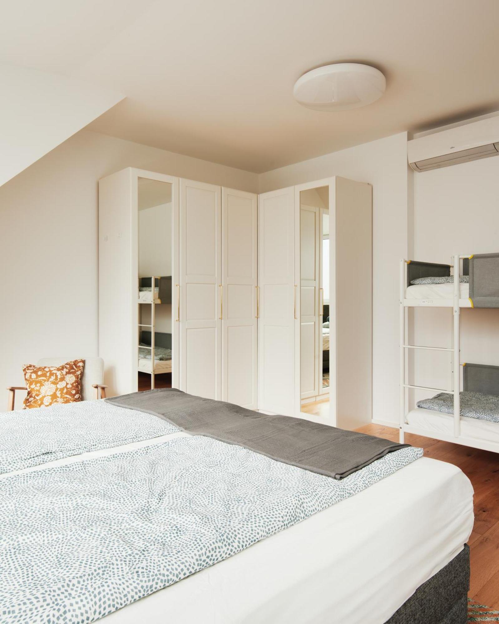 New Spacious Ultra-Modern Apartment In Wien Westbahnhof Viena Exterior foto